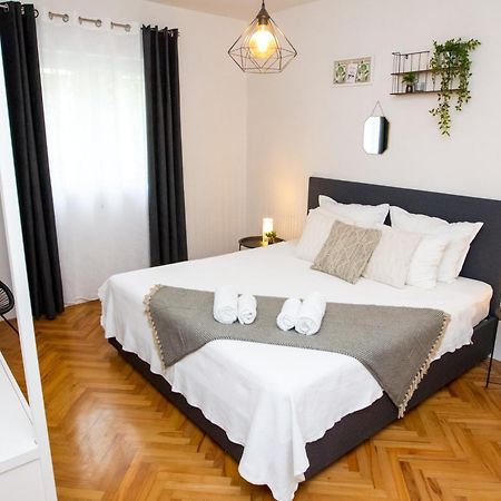 Apartment Lolly Zara Esterno foto
